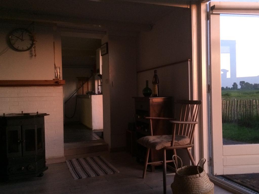 Farmhouse Near Beach Kloosterzande Bagian luar foto